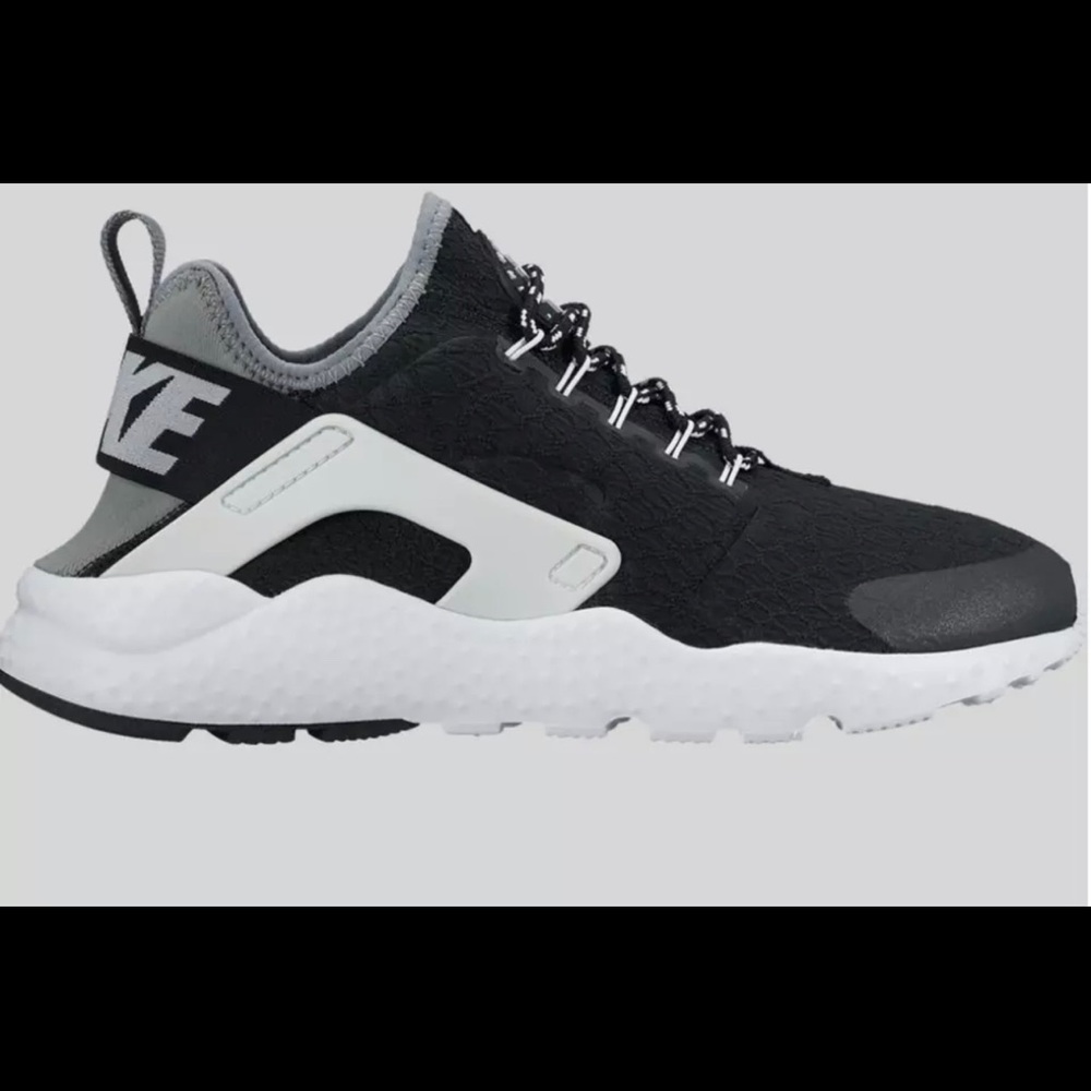 NIKE Women's Air Huarache Run Ultra SE BLACK COOL GREY size 9